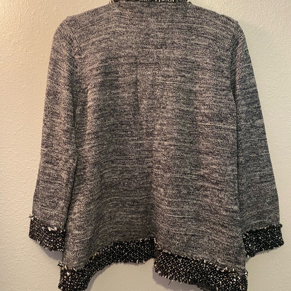 Peter Nygard Black and White Knit Sweater - Picture 2 of 4